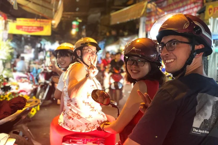 Local tour Ho Chi Minh City - Saigon - AN Tours Vietnam