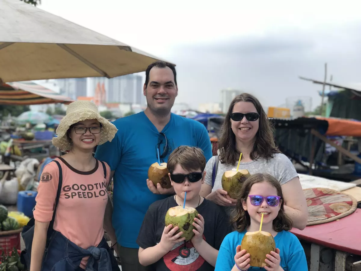 Mini floating market in Saigon - AN Tours Vietnam