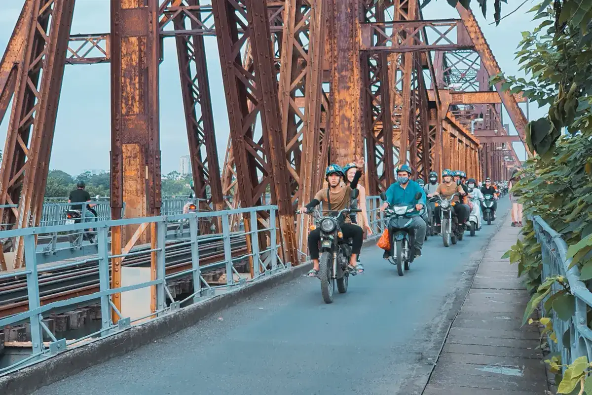 Hanoi Food & City Tour by Vintage Motorbike 2