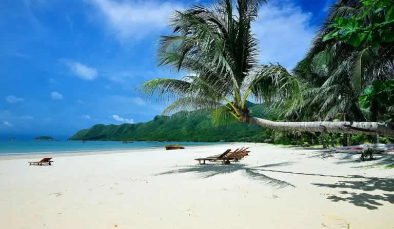 Top 10 most beautiful beaches in Vietnam- Con Dao - An tours VietNam