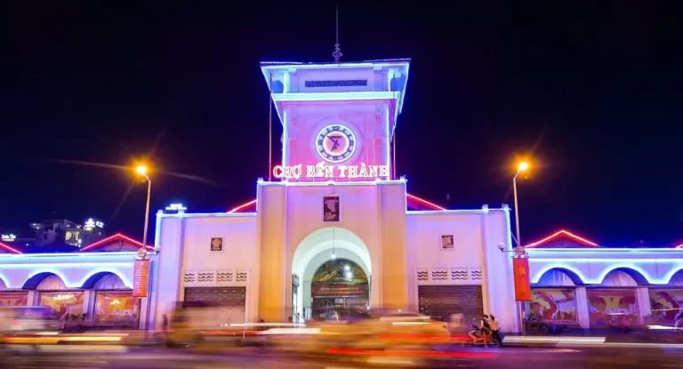Things to do in Ho Chi Minh at night - AN Tours Vietnam 2