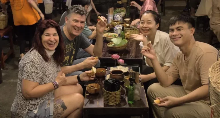 things to do in Ho Chi Minh at night - AN Tours Vietnam 1