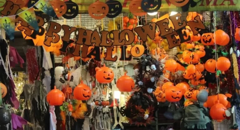 Halloween decor - AN Tours Vietnam