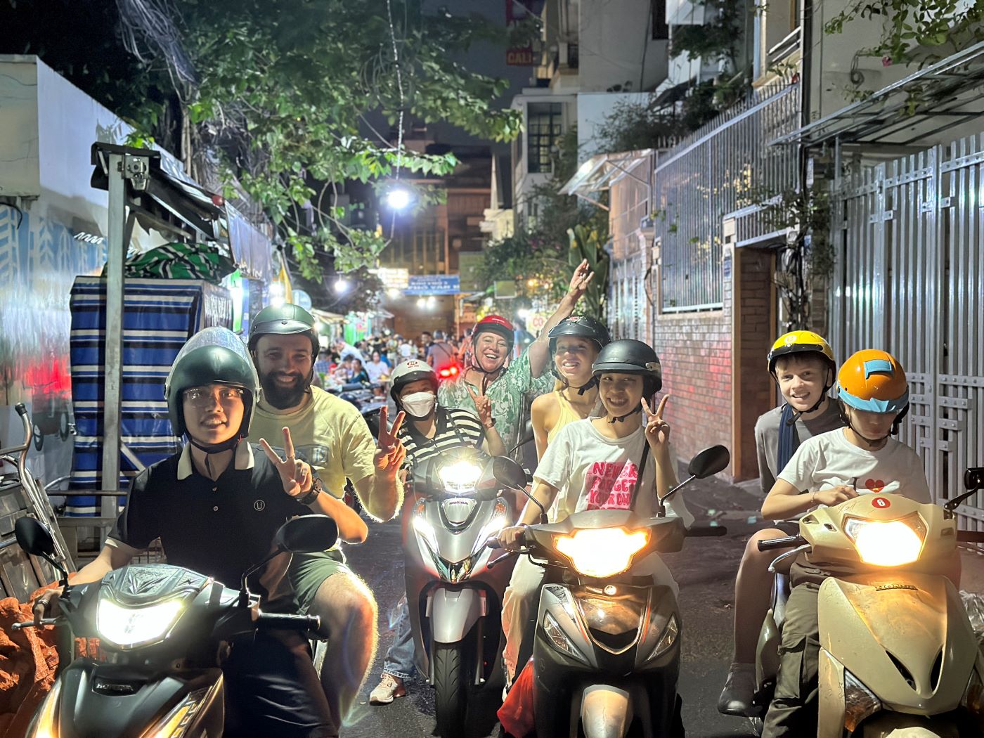 Top 5 reasons to travel on the back of a vespa or motorbike in Ho Chi Minh City