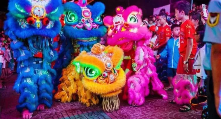 Vietnam Mid Autumn-Festival 2023 lion dance by AN Tour Vietnam