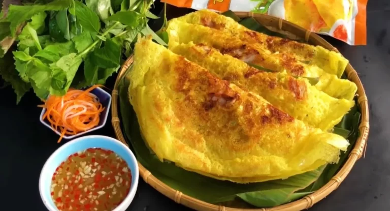 Banh Xeo - Vietnamese Crepe