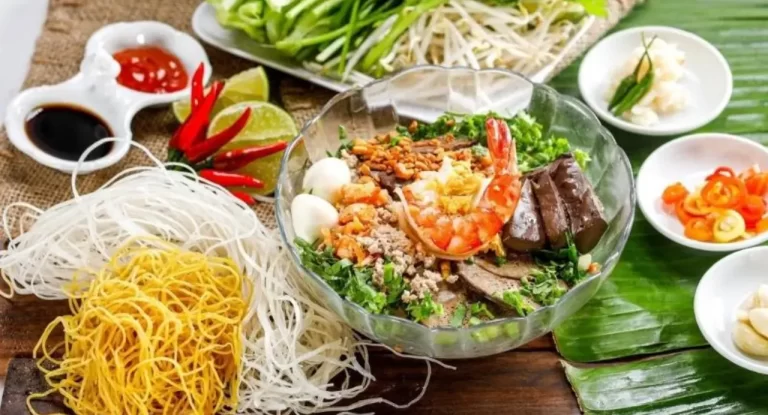 Hu Tieu Nam Vang - Nam Vang Rice Noodle