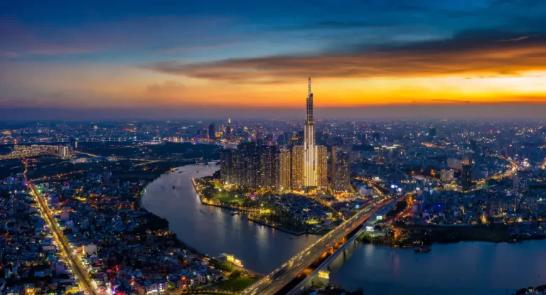 Travel to Ho Chi Minh City by AN Tour Vietnam