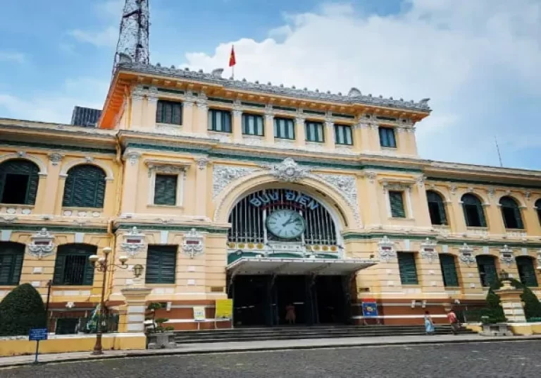 Central Post Office - AN Tours Vietnam