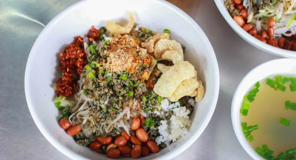 Clam Rice - AN Tours Vietnam