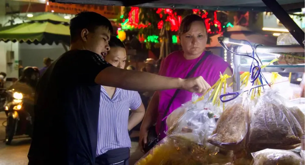 Ho Chi Minh City Food Tour 1 - AN Tours Vietnam