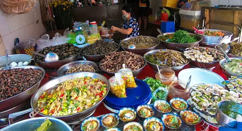 Ho Chi Minh City Food Tour - AN Tours Vietnam