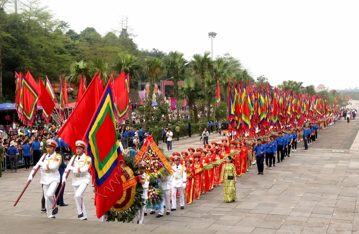 Hung King's Commemoration - AN Tours Vietnam