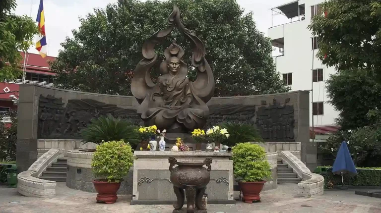 The Venerable Thich Quang Duc Monument - AN Tours Vietnam