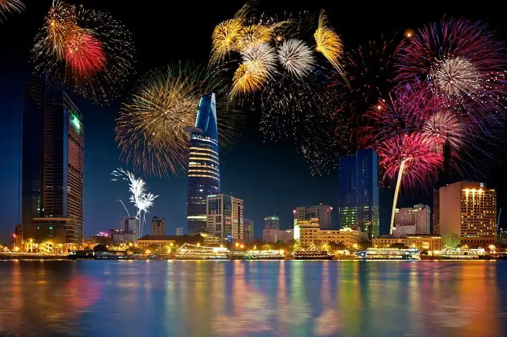 Celebrate New Year's Eve - AN Tours Vietnam
