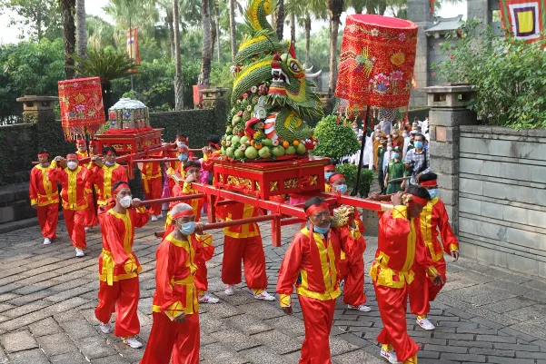 Explore Hung Temple Festival - AN Tours Vietnam 1