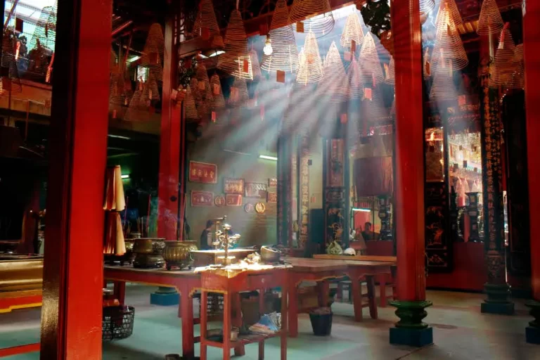 Front side of the temple - AN Tours Vietnam