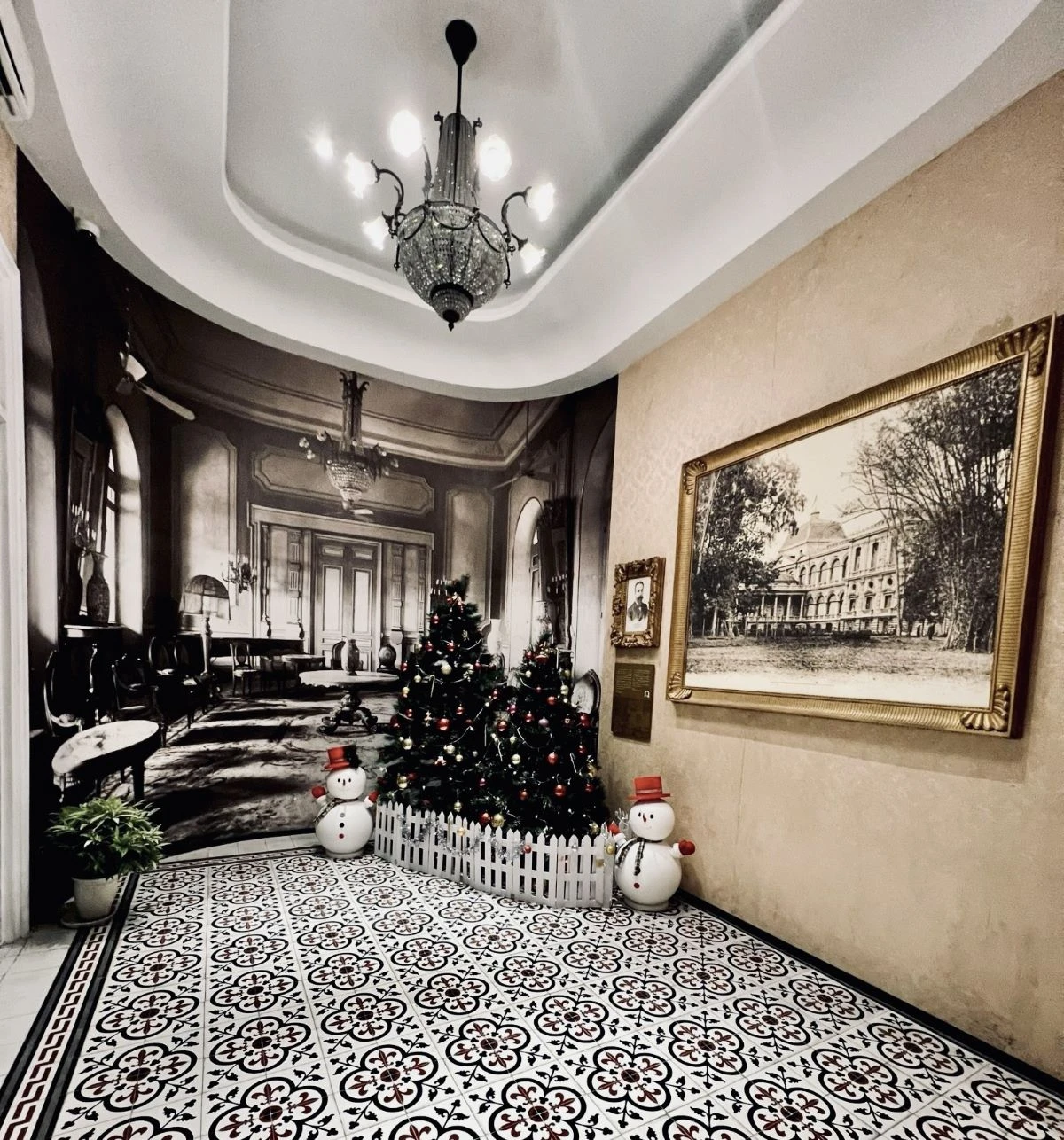 Independence Palace decoration for Christmas 2023