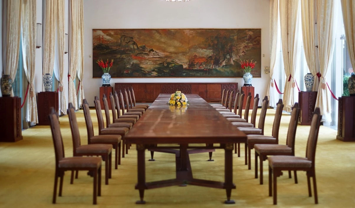 The painting by Independence Palace architect - Ngo Viet Thu