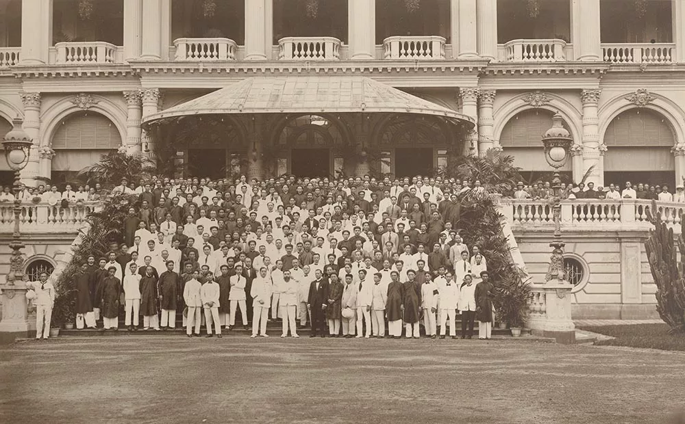 The palace became headquarters of the Governors-General of French Indochina in late 1880s