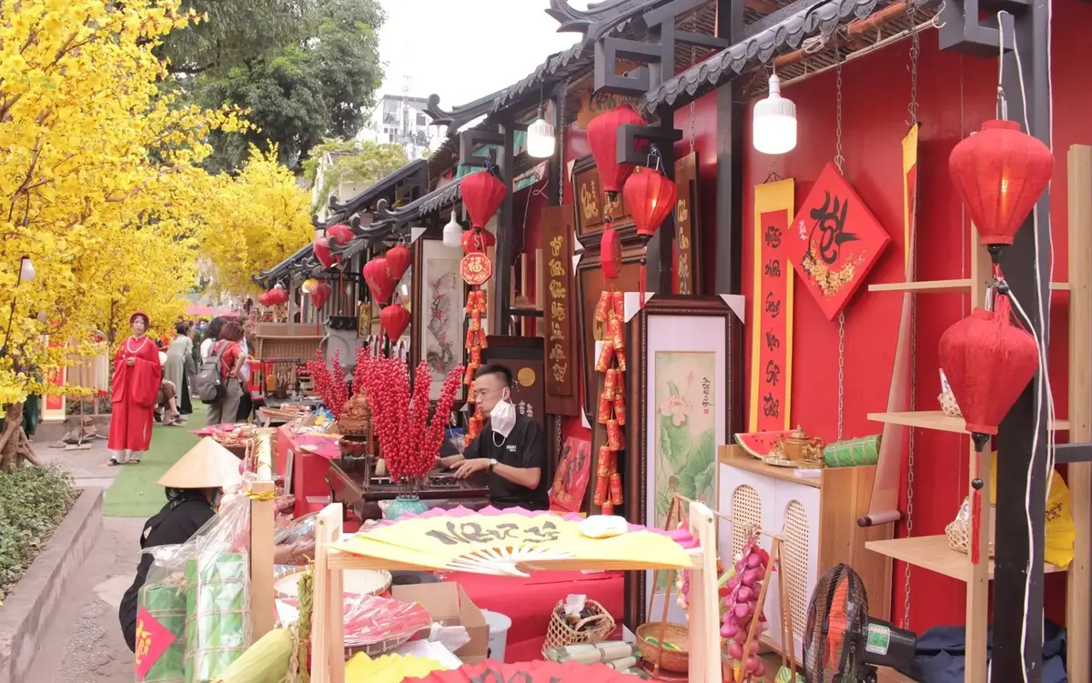 Art vendors at Calligraphy Street