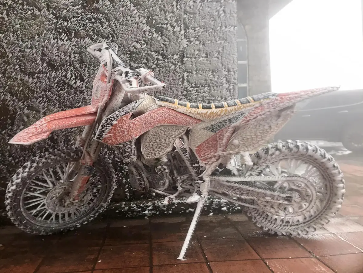 Frozen motorbike on Mau Son Mountain