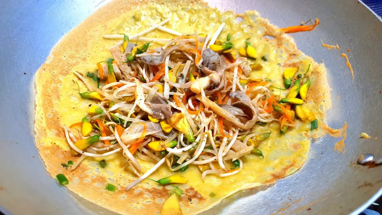 Inside a vegan Vietnamese Pancake (Banh Xeo)