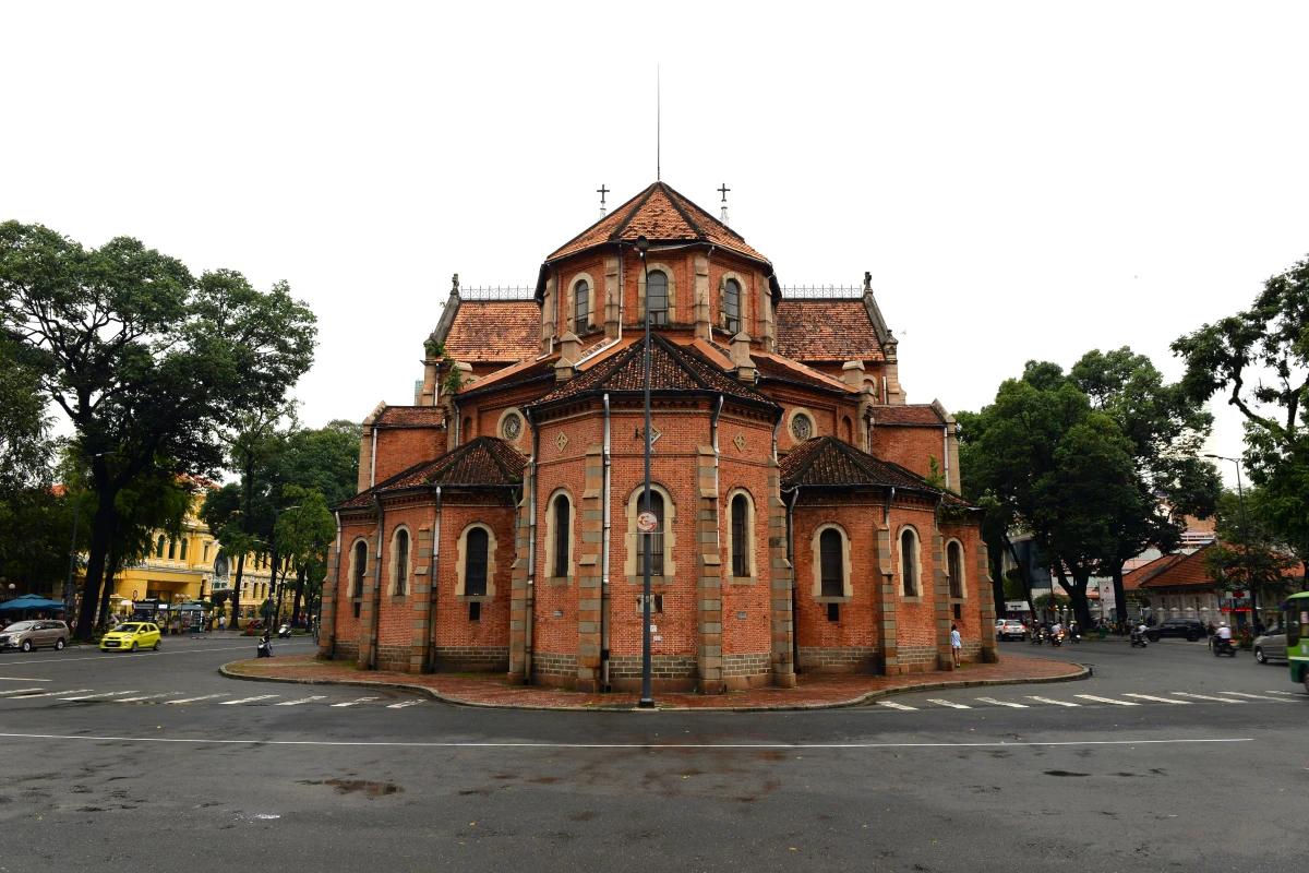Saigon Notre Dame Cathedral follows Gothic and Roman architecture style