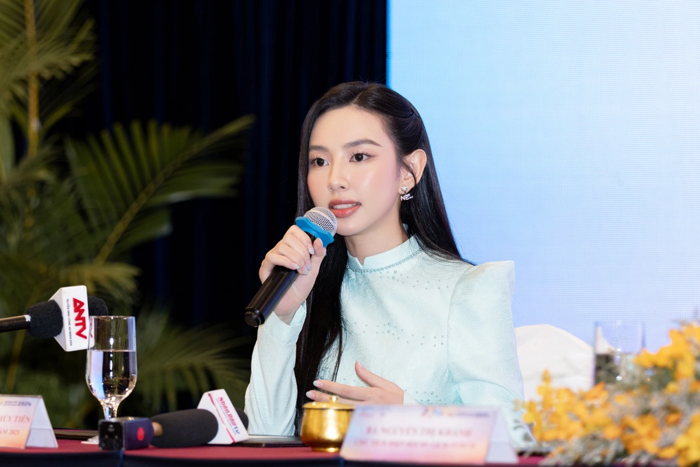 Miss Grand Thuy Tien was chosen as ambassador for HCMC Tourism Festival 2024