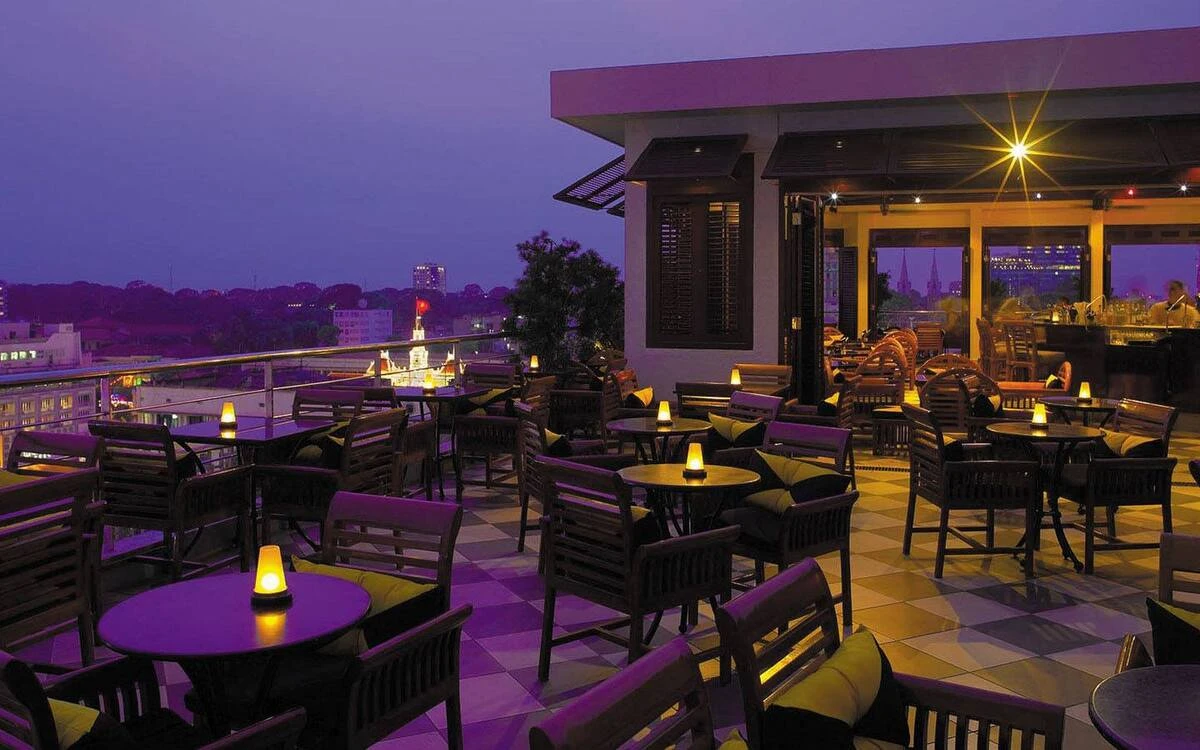 Caravelle Hotel Rooftop Bar