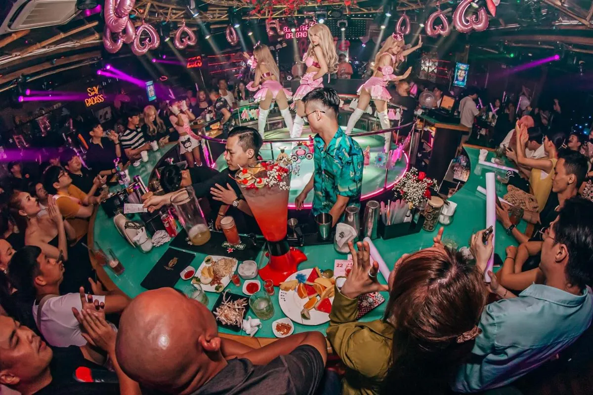 New Golden Pine Pub is one of a few gay bars in Da Nang