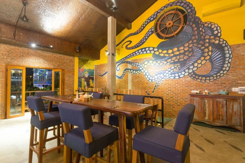 Salt Pub