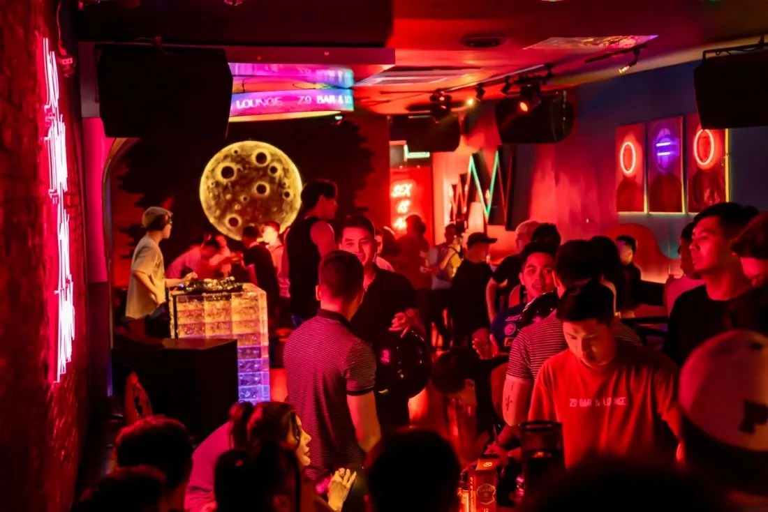 Z9 Bar & Lounge