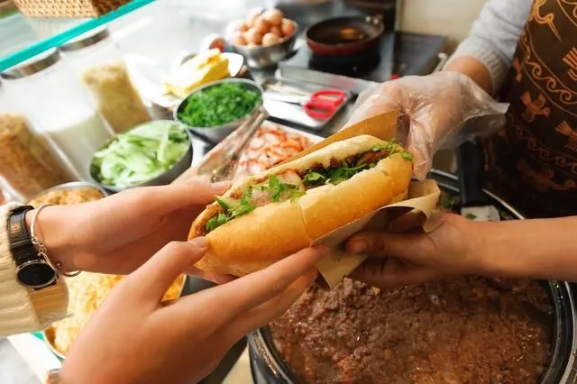 Banh Mi Lan Ong
