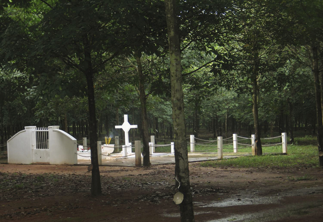 Long Tan Cross in 2006 after restored by Australian Veterans Vietnam Reconstruction Group