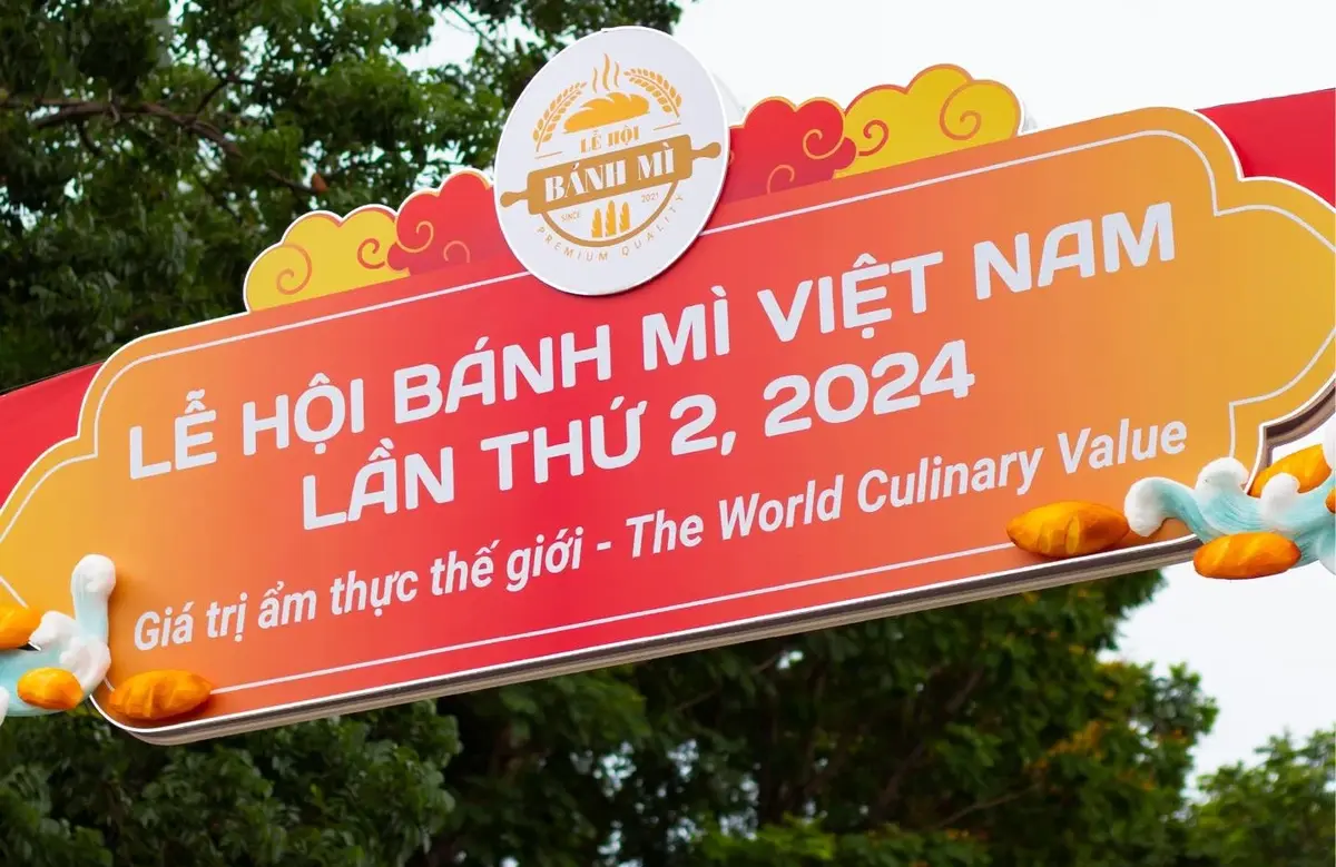 Welcoming billboard at Vietnam Banh Mi Festival 2024