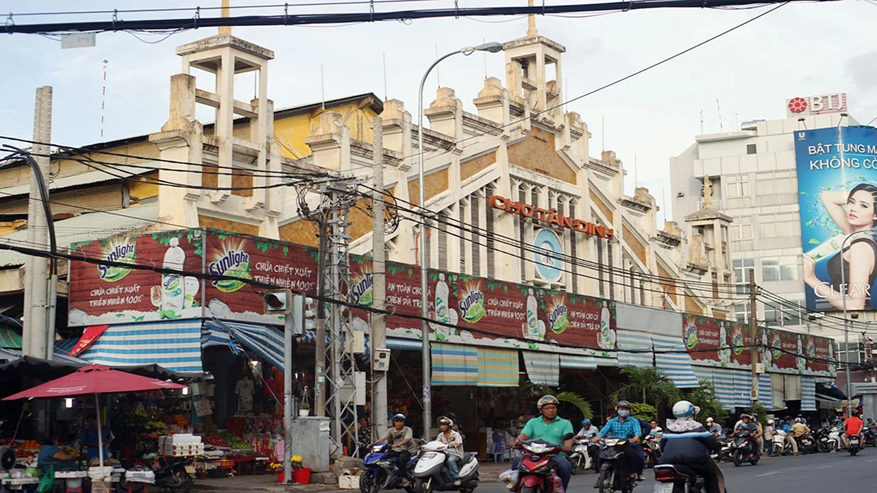 Tan Dinh Market