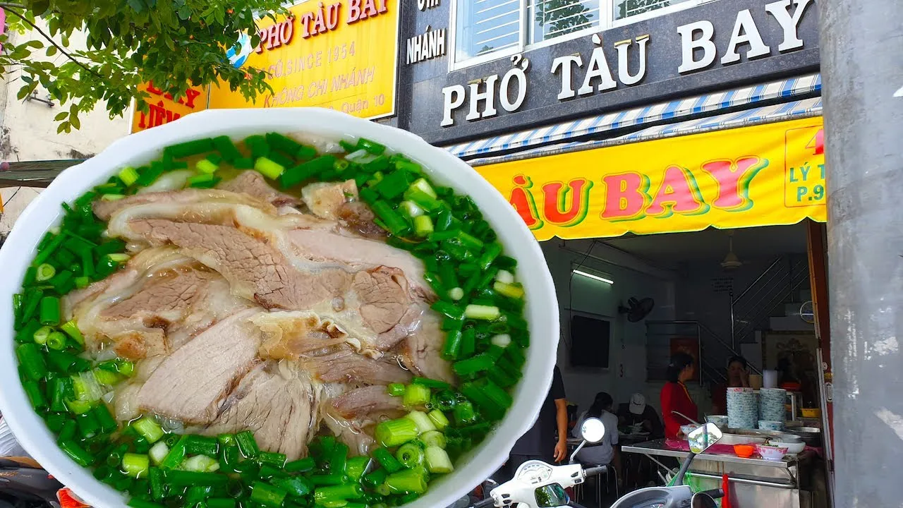 Pho Tau Bay